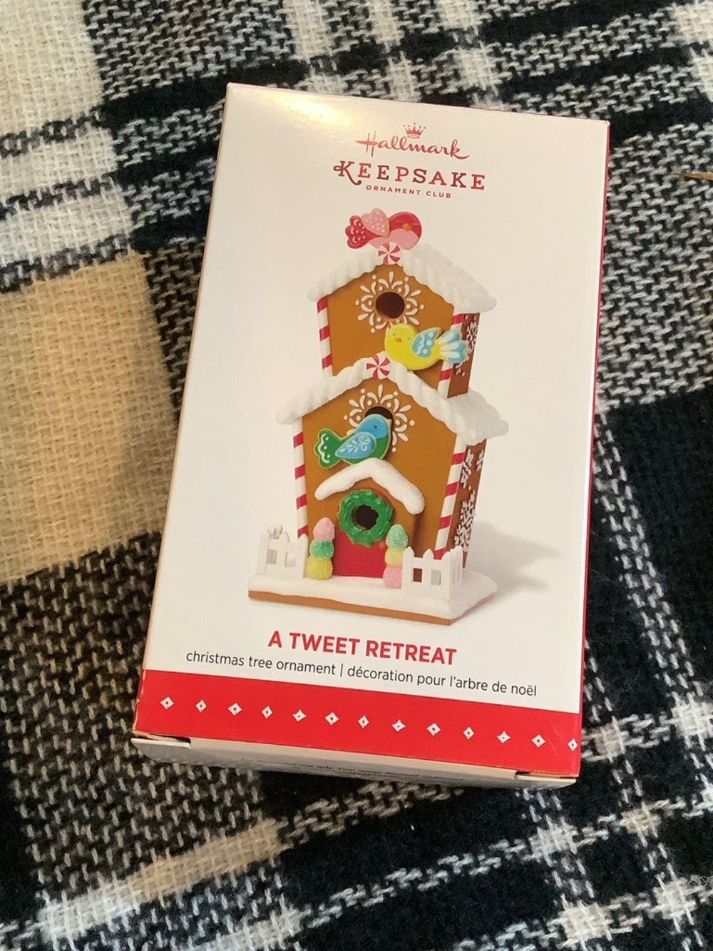 Hallmark A Tweet Retreat Gingerbread Birdhouse Ornament